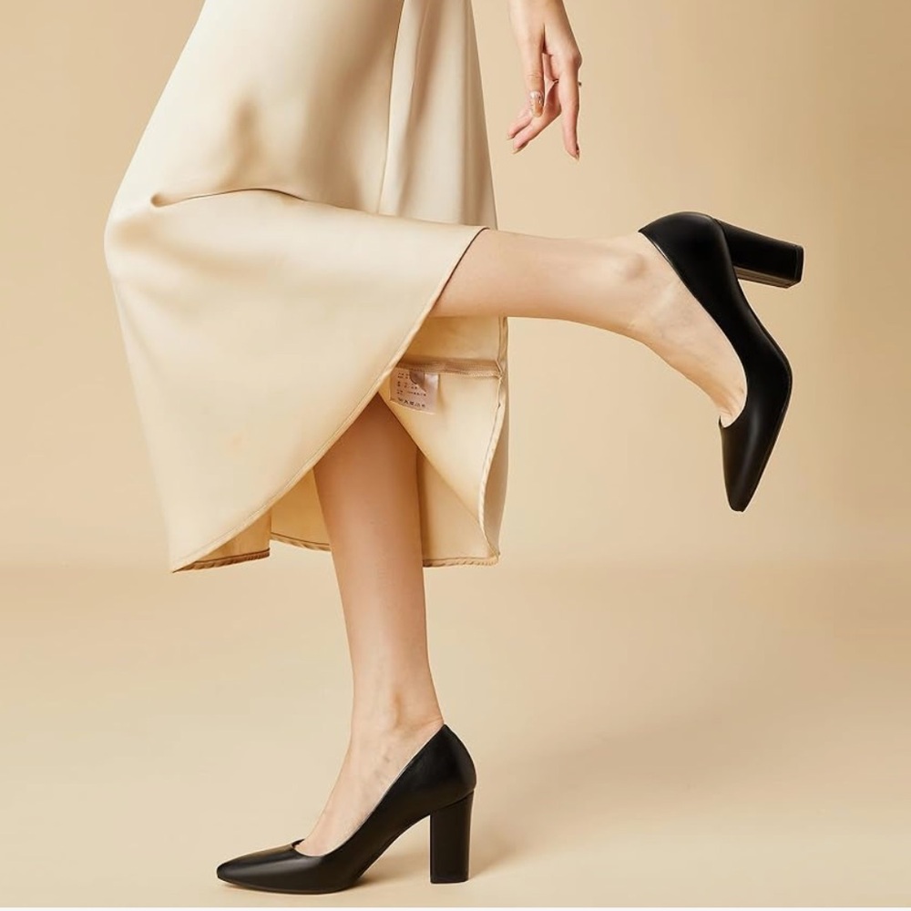 Black Faux Leather Pointed Office Work Pumps Brand New - Picture 4 of 4
